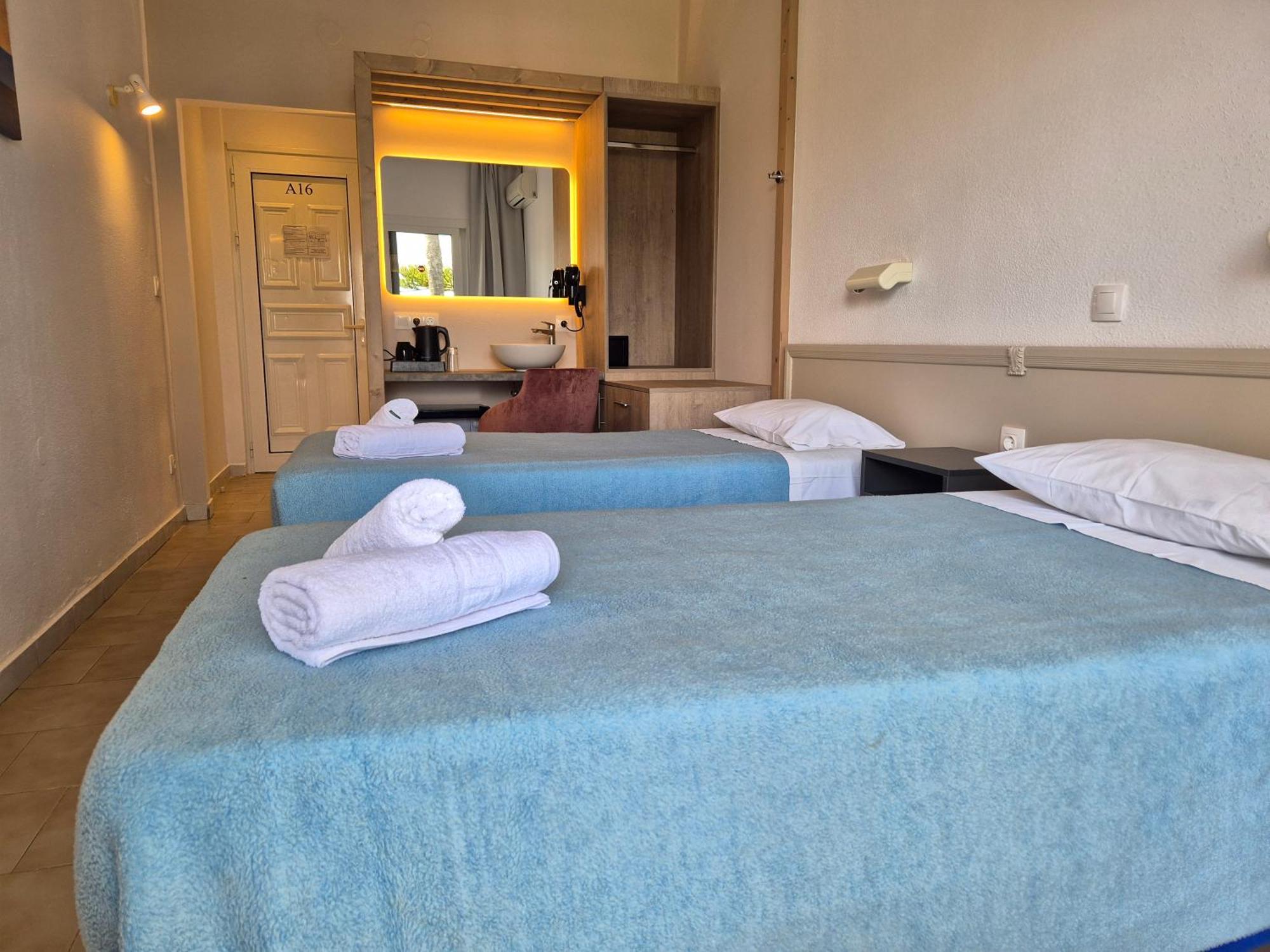 Morfeas Hotel Kávos Dış mekan fotoğraf