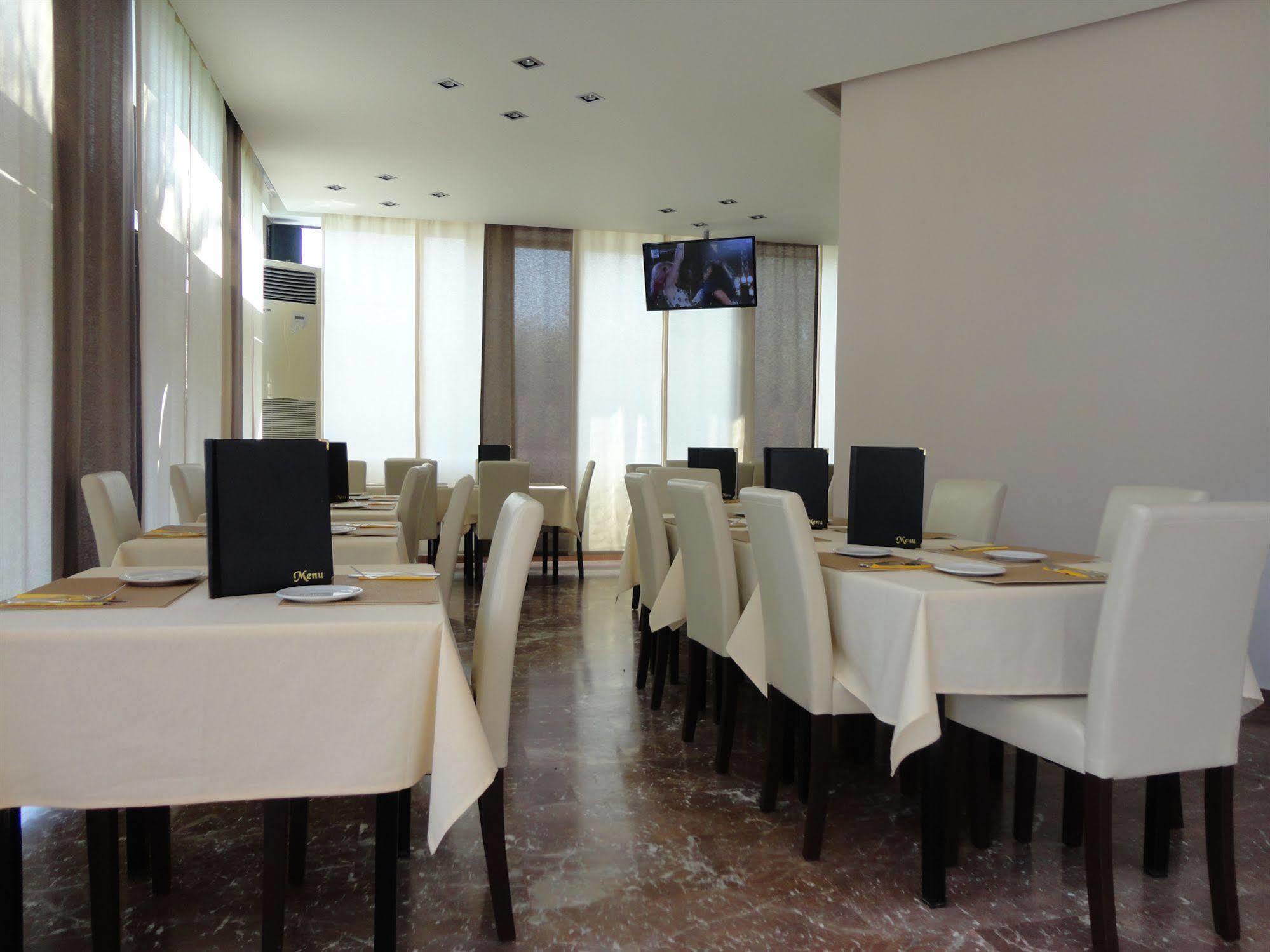 Morfeas Hotel Kávos Dış mekan fotoğraf