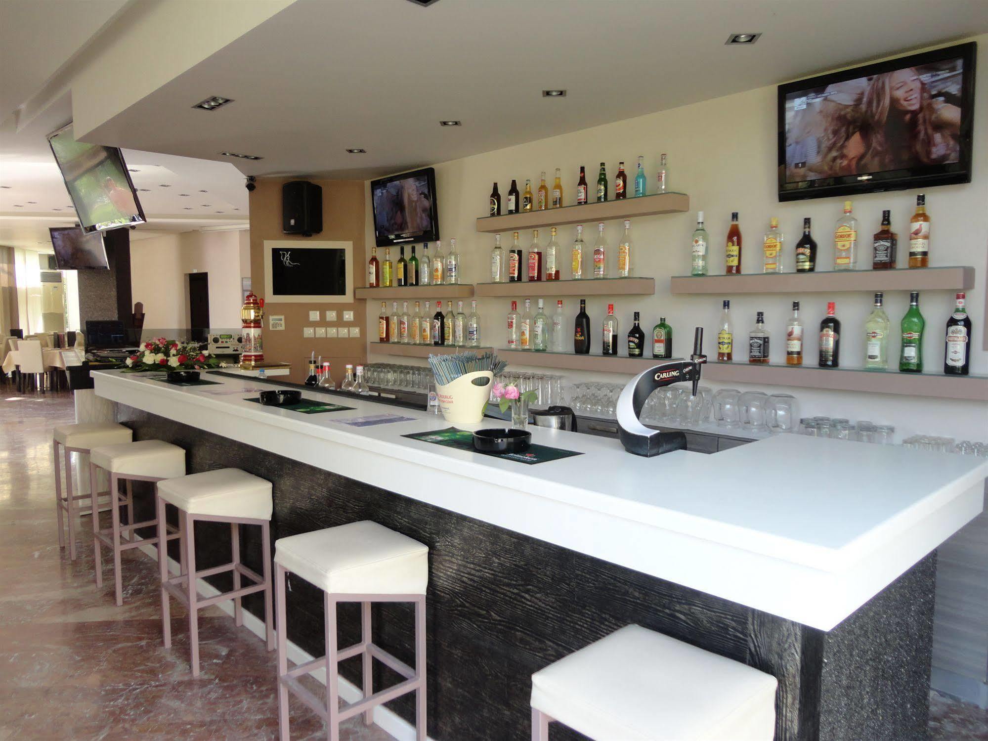 Morfeas Hotel Kávos Dış mekan fotoğraf